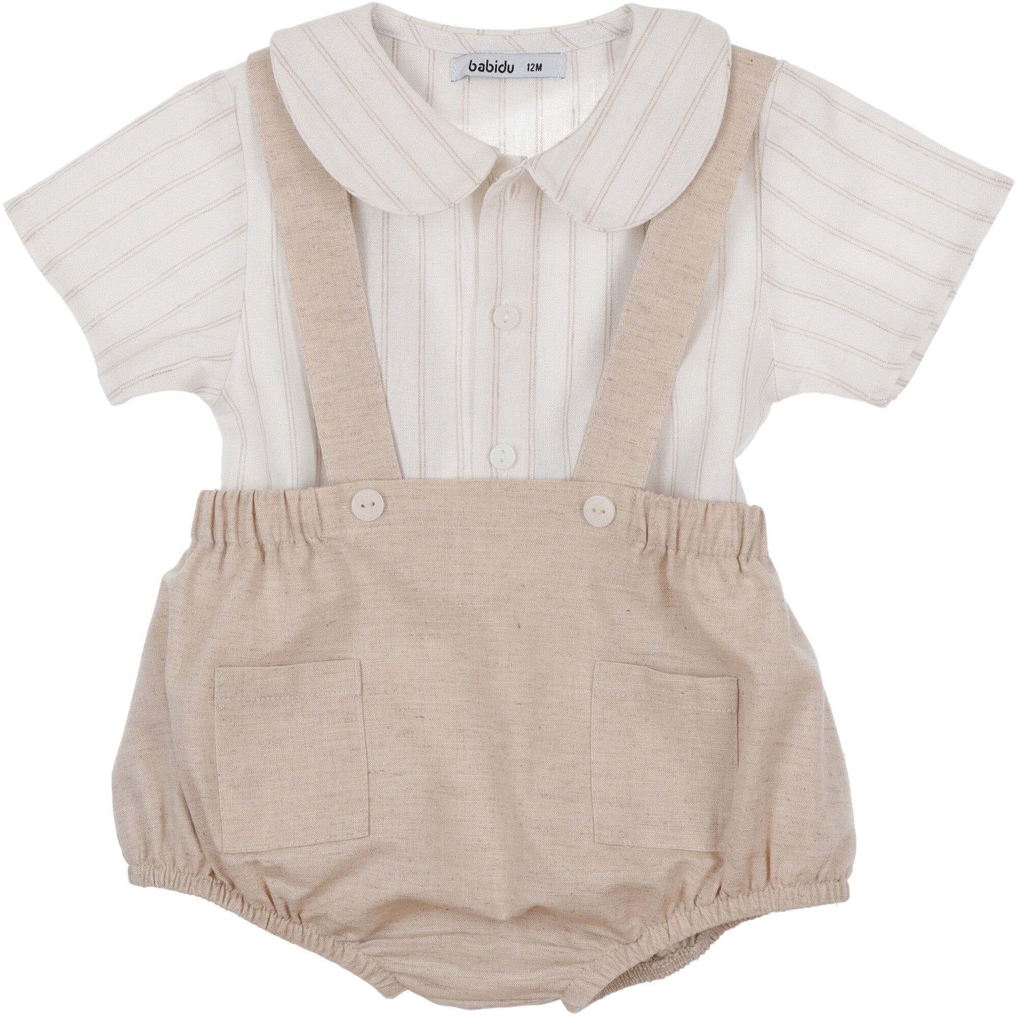 pantalone-corto-con-bretelle-e-camicia-mezze-maniche-con-collo-rotondo-per-bambino