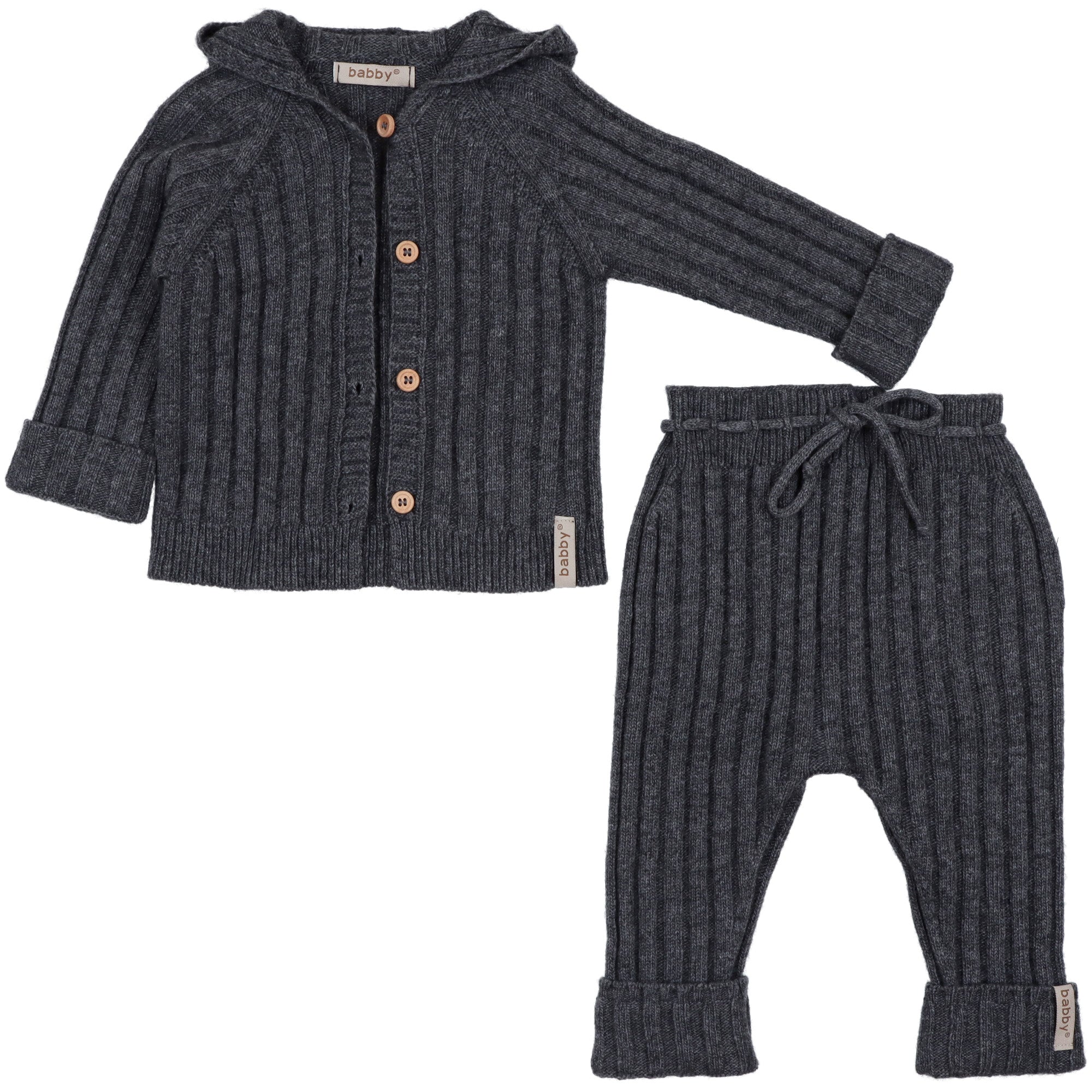 Completo in maglia per neonato composto da cardigan con cappuccio e pantalone a coste, colore grigio, in lana merino e cashmere.