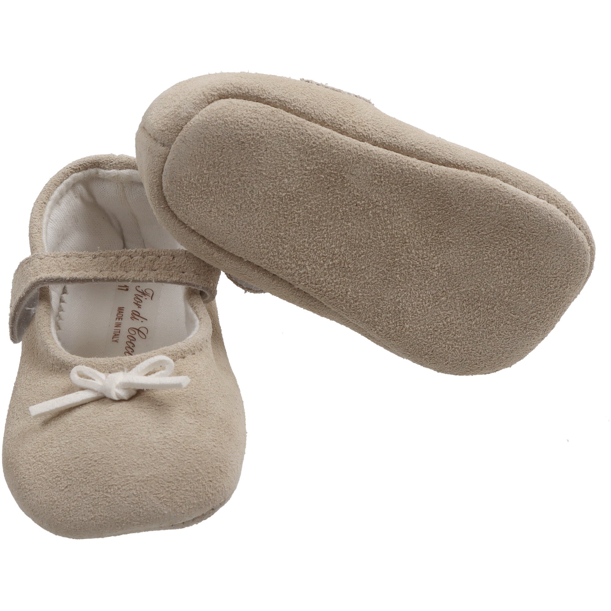 ballerina-scamosciata-con-fiocchetto-bianco-chiusura-velcro