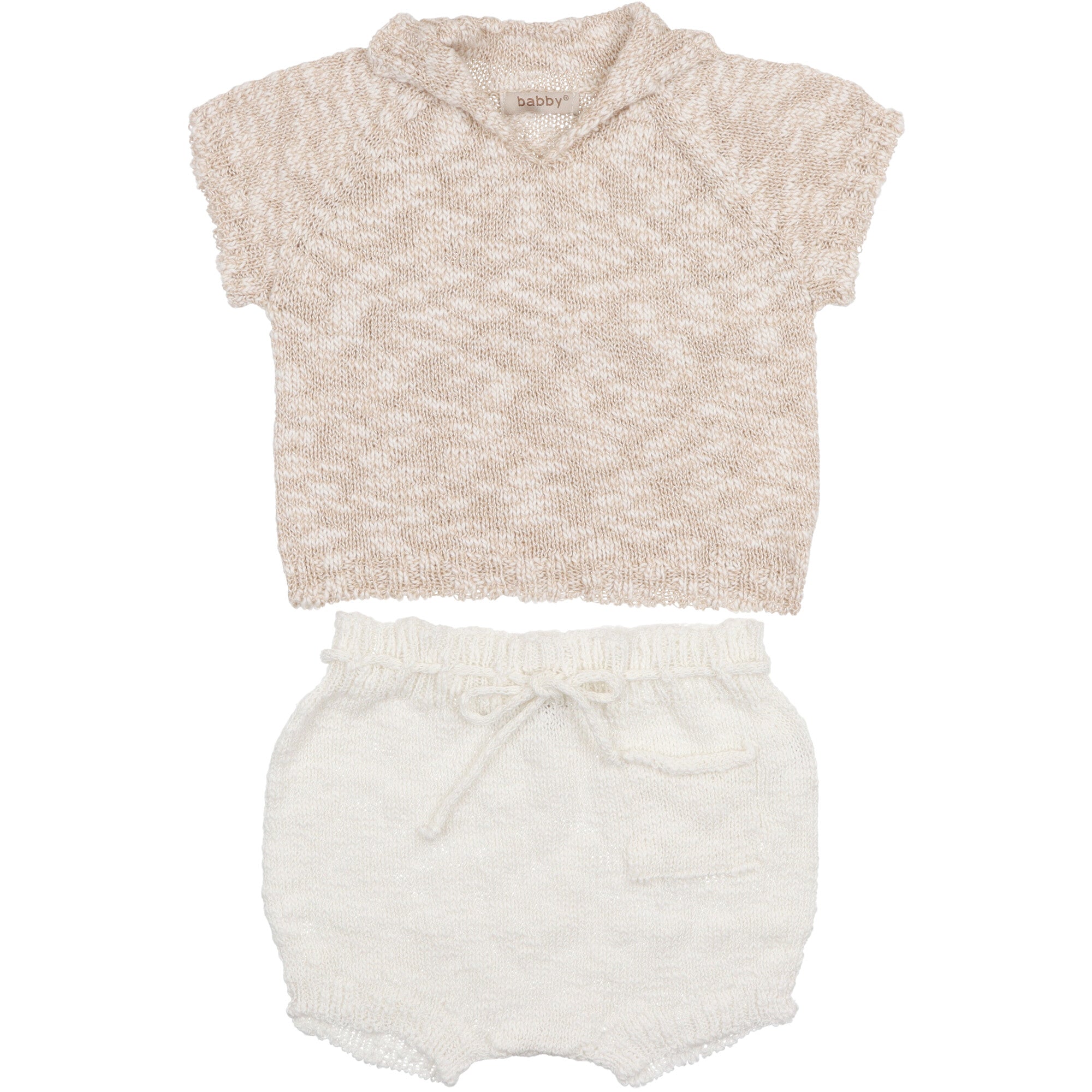 maglioncino-colore-beige-a-maniche-corte-con-coulotte-bianche